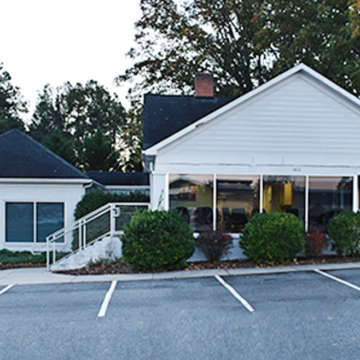 Exterior image of Busby & Webb Orthodontics in Albemarle, NC
